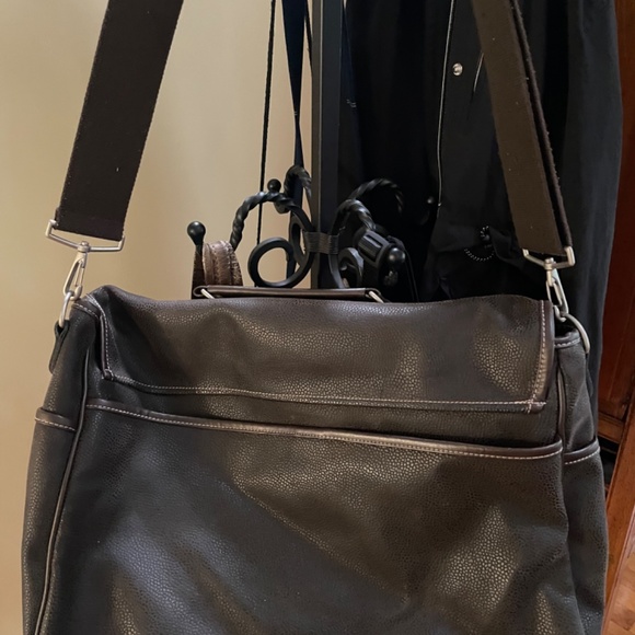 Vintage gap brown leather  bag - Picture 2 of 3